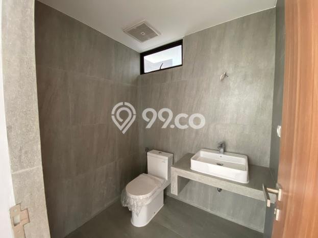 For Sale! Luxury House LT 204m2 Desain Modern di Kemang For Sale! Luxury House LT 204m2 Desain Modern di Kemang