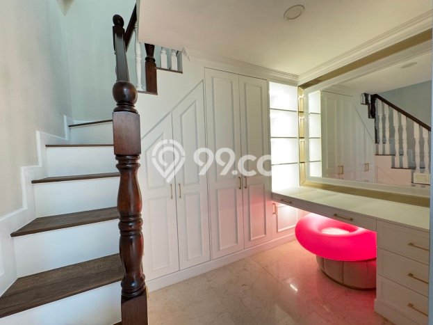 Disewakan Apartemen Ekonomis 3 KT di Kuningan Jakarta Selatan Disewakan Apartemen Ekonomis 3 KT di Kuningan Jakarta Selatan