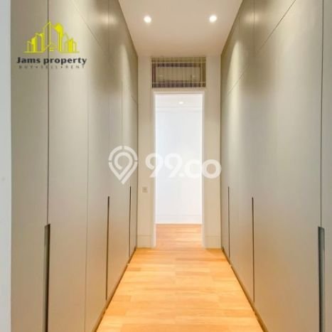 Jual Rumah Luas Elegan Dengan View Eksklusif di Pondok Pinang, Jakarta Selatan Jual Rumah Luas Elegan Dengan View Eksklusif di Pondok Pinang, Jakarta Selatan