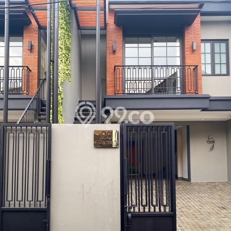 Rumah Mewah Siap Huni LT 108m2 di Cilandak, Jakarta Selatan Rumah Mewah Siap Huni LT 108m2 di Cilandak, Jakarta Selatan