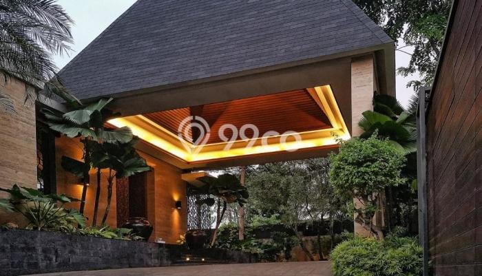 Hunian Mewah LB 1500m2 Siap Huni Desain Elegan di Pejaten, Jakarta Selatan Hunian Mewah LB 1500m2 Siap Huni Desain Elegan di Pejaten, Jakarta Selatan