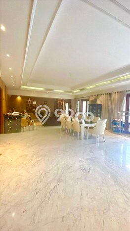 Hunian Mewah LB 1100m2 Siap Huni Desain Elegan di Pondok Indah, Jakarta Selatan Hunian Mewah LB 1100m2 Siap Huni Desain Elegan di Pondok Indah, Jakarta Selatan