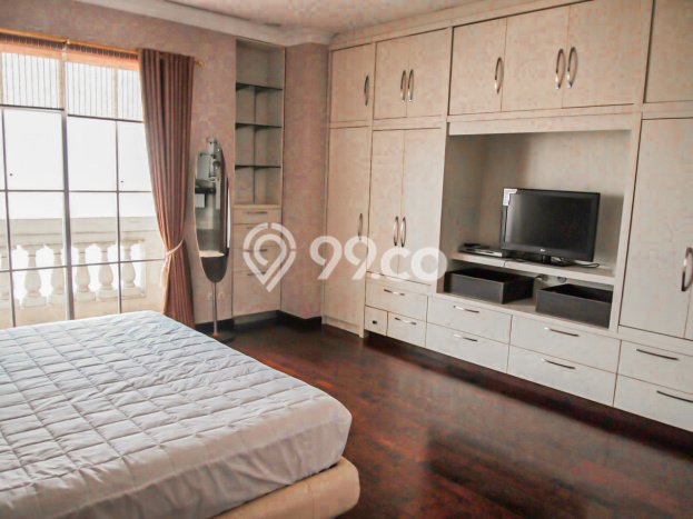 Unit Apartemen Eksklusif Dijual di Kebayoran Lama dengan 3 Kamar Tidur Unit Apartemen Eksklusif Dijual di Kebayoran Lama dengan 3 Kamar Tidur