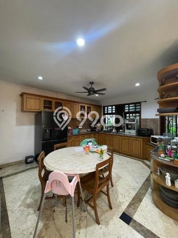 Dijual Rumah Premium dengan Fasilitas Sekitar Komplit di Pancoran, Jakarta Selatan Dijual Rumah Premium dengan Fasilitas Sekitar Komplit di Pancoran, Jakarta Selatan