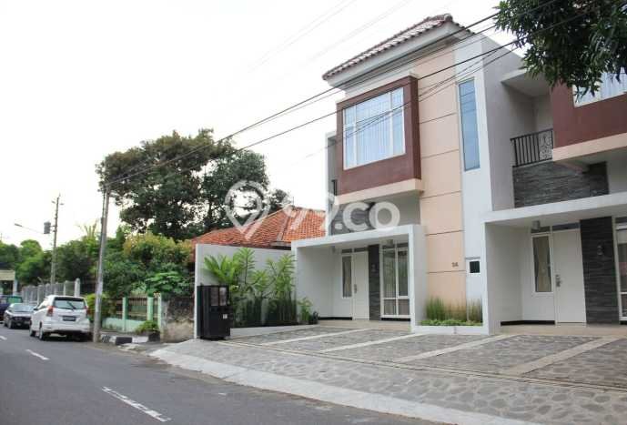 BISNIS POTENSIAL! Vila di Mergangsan, Area 245m2m², Potensi Menjanjikan BISNIS POTENSIAL! Vila di Mergangsan, Area 245m2m², Potensi Menjanjikan