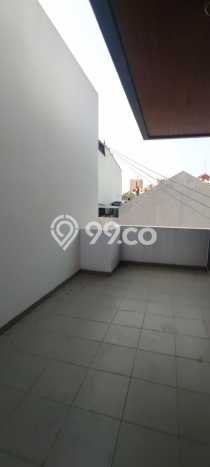 For Sale! Luxury House LT 173m2 Desain Elegan di Taman Surya For Sale! Luxury House LT 173m2 Desain Elegan di Taman Surya