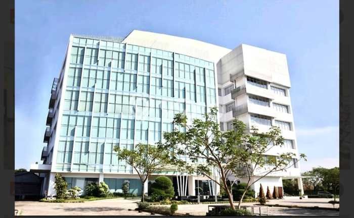 Lokasi Strategis! Dijual Kantor Bisnis di BSD, Tangerang Selatan Kondisi Bagus Lokasi Strategis! Dijual Kantor Bisnis di BSD, Tangerang Selatan Kondisi Bagus