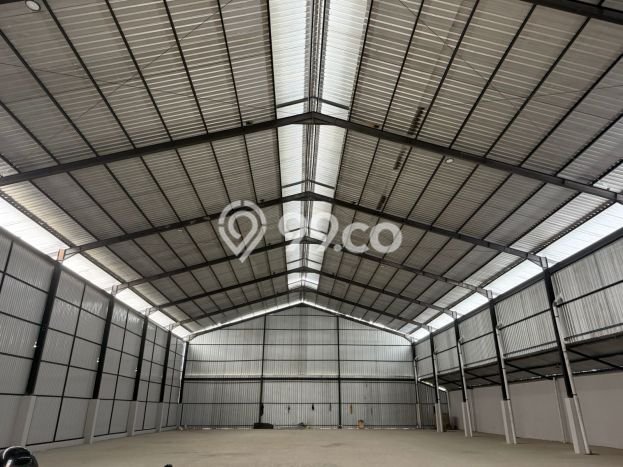 Unit Gudang Disewa Lokasi Kebon Jeruk, Jakarta Barat Spesifikasi Luas Bangunan 814m2 Unit Gudang Disewa Lokasi Kebon Jeruk, Jakarta Barat Spesifikasi Luas Bangunan 814m2