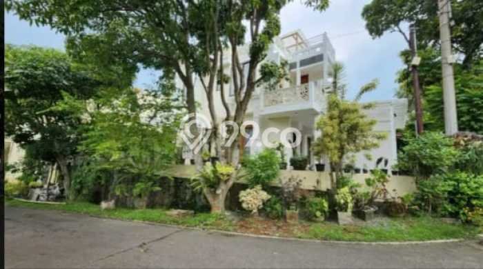 Rumah Luxury Modern Siap Huni di Sentul City Bogor Rumah Luxury Modern Siap Huni di Sentul City Bogor