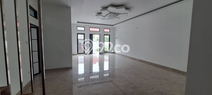 Rumah Elit Modern Tanpa Renovasi di BSD Nusaloka Tangerang Rumah Elit Modern Tanpa Renovasi di BSD Nusaloka Tangerang
