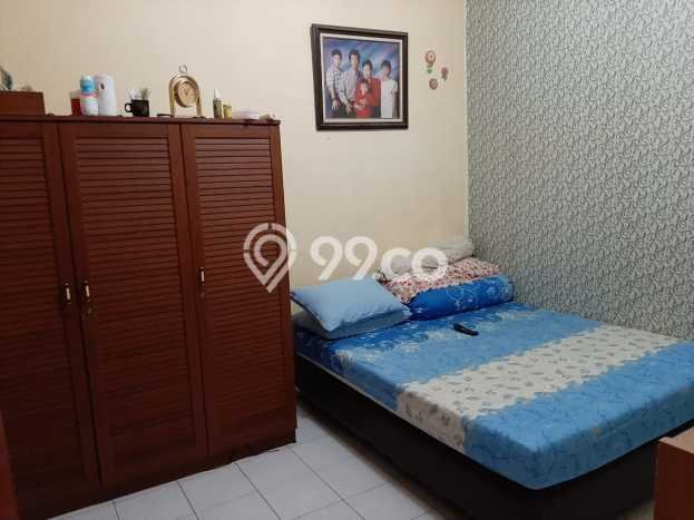 For Sale Rumah 5 Kamar Lokasi Strategis Nyaman dan Strategis di Pamulang For Sale Rumah 5 Kamar Lokasi Strategis Nyaman dan Strategis di Pamulang