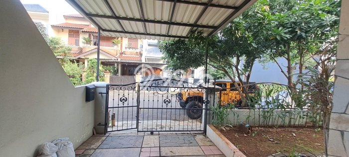 DIJUAL CEPAT! Rumah Modern area , Tangerang, Luas 216m2m² LB 150m2m² Bisa Nego! DIJUAL CEPAT! Rumah Modern area , Tangerang, Luas 216m2m² LB 150m2m² Bisa Nego!
