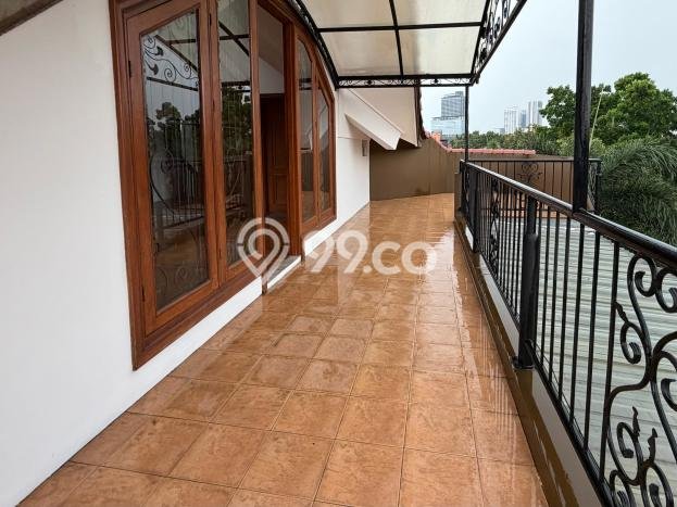 Rumah Elit Modern Siap Huni di BSD Puspita Loka Tangerang Rumah Elit Modern Siap Huni di BSD Puspita Loka Tangerang
