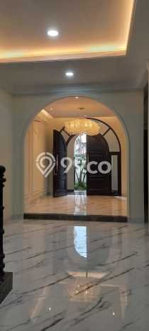 Rumah Elit Modern Tanpa Renovasi di BSD Nusaloka Tangerang Rumah Elit Modern Tanpa Renovasi di BSD Nusaloka Tangerang