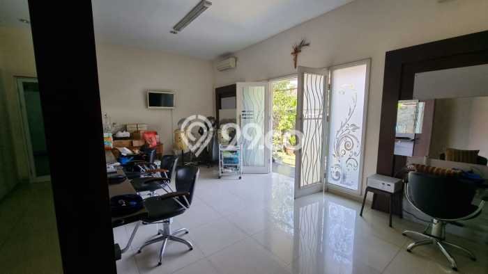 Rumah Luxury Modern Tanpa Renovasi di Sukomanunggal Surabaya Rumah Luxury Modern Tanpa Renovasi di Sukomanunggal Surabaya