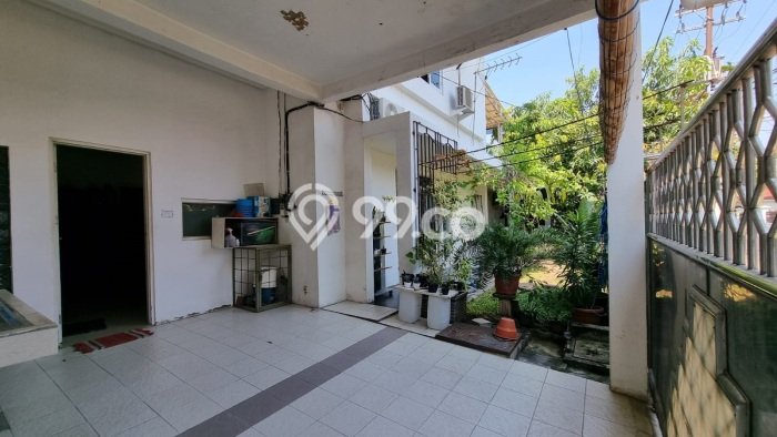 Rumah Luxury Modern Tanpa Renovasi di Sukomanunggal Surabaya Rumah Luxury Modern Tanpa Renovasi di Sukomanunggal Surabaya
