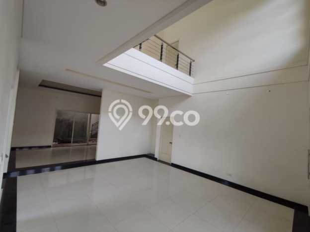 Rumah Luxury Modern Tanpa Renovasi di Citraland Surabaya Rumah Luxury Modern Tanpa Renovasi di Citraland Surabaya