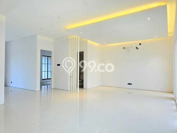 Hot Offer Hunian Mewah Ideal dan Luas di Wiyung, Surabaya Hot Offer Hunian Mewah Ideal dan Luas di Wiyung, Surabaya