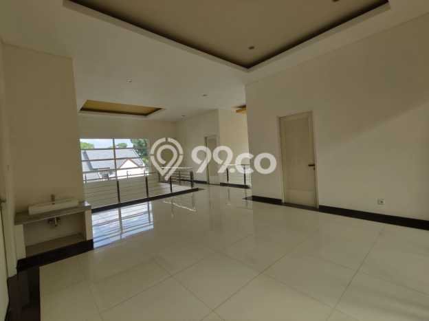 Rumah Luxury Modern Tanpa Renovasi di Citraland Surabaya Rumah Luxury Modern Tanpa Renovasi di Citraland Surabaya
