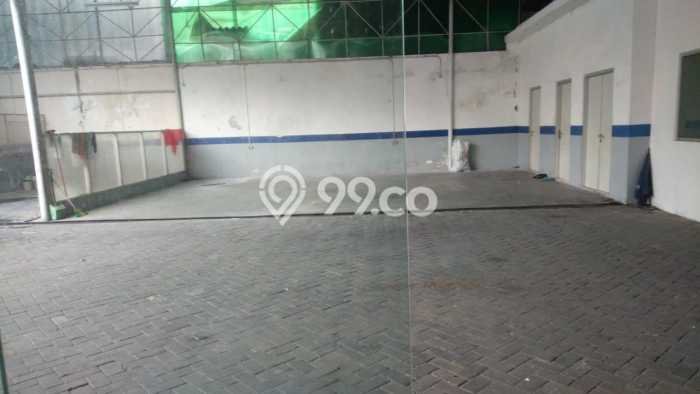 Ruko untuk disewa di Dukuh Pakis punya LT 590m2 & LB 650m2 harga sewa kompetitif Ruko untuk disewa di Dukuh Pakis punya LT 590m2 & LB 650m2 harga sewa kompetitif