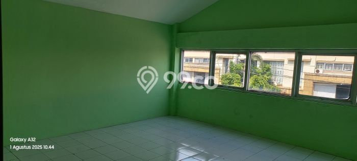 Gudang Disewakan di Area Ramai Cengkareng, Jakarta Barat Gudang Disewakan di Area Ramai Cengkareng, Jakarta Barat