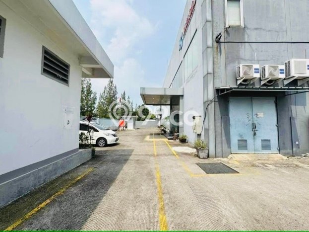 LOKASI PREMIUM! Gudang Kawasan Cikarang, Luas 2198m², Akses Strategis LOKASI PREMIUM! Gudang Kawasan Cikarang, Luas 2198m², Akses Strategis
