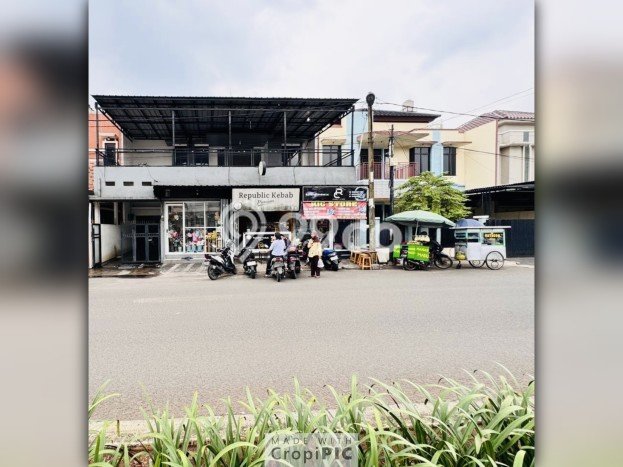 Siap Huni Rumah Mewah 4 Kamar di Bekasi Selatan Dekat ke Mana Pun Siap Huni Rumah Mewah 4 Kamar di Bekasi Selatan Dekat ke Mana Pun
