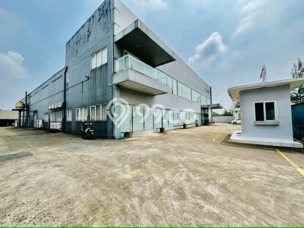 LOKASI PREMIUM! Gudang Kawasan Cikarang, Luas 2198m², Akses Strategis LOKASI PREMIUM! Gudang Kawasan Cikarang, Luas 2198m², Akses Strategis