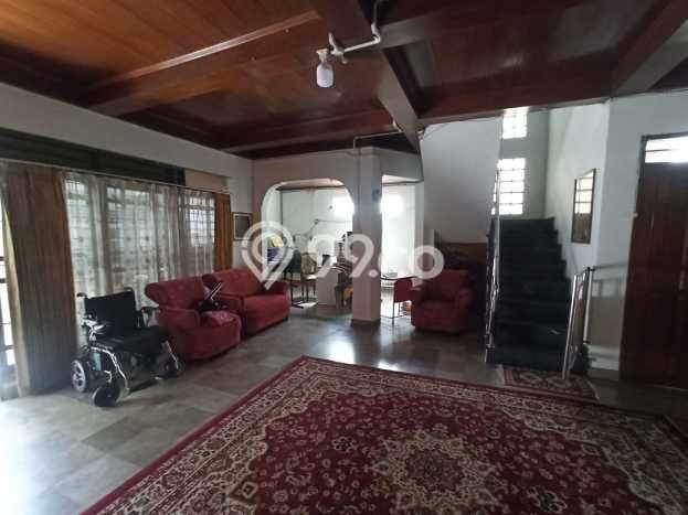 Rumah Eksklusif Siap Huni LT 357m2 di Margahayu, Bandung Rumah Eksklusif Siap Huni LT 357m2 di Margahayu, Bandung