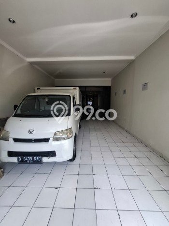Ruko Dijual di Sleman LT 178m2, LB 232m2 untuk Investasi Ruko Dijual di Sleman LT 178m2, LB 232m2 untuk Investasi