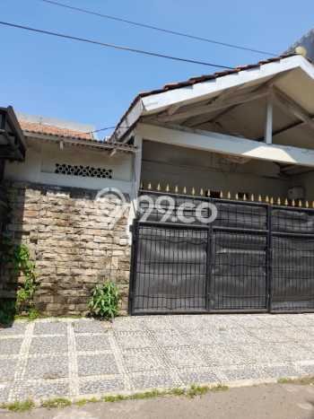 Ready to Use! Premium House LT 420m2 Desain Elegan di Tanah Tinggi Ready to Use! Premium House LT 420m2 Desain Elegan di Tanah Tinggi