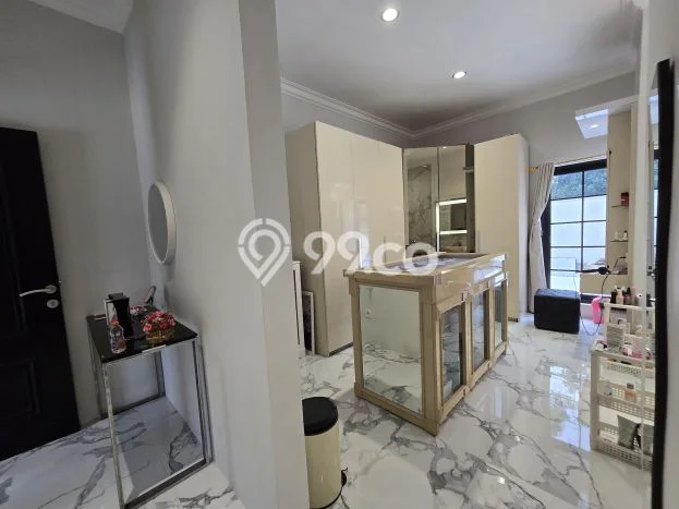 Hunian Mewah Siap Huni LT 510m2 di Sukasari, Bandung Hunian Mewah Siap Huni LT 510m2 di Sukasari, Bandung
