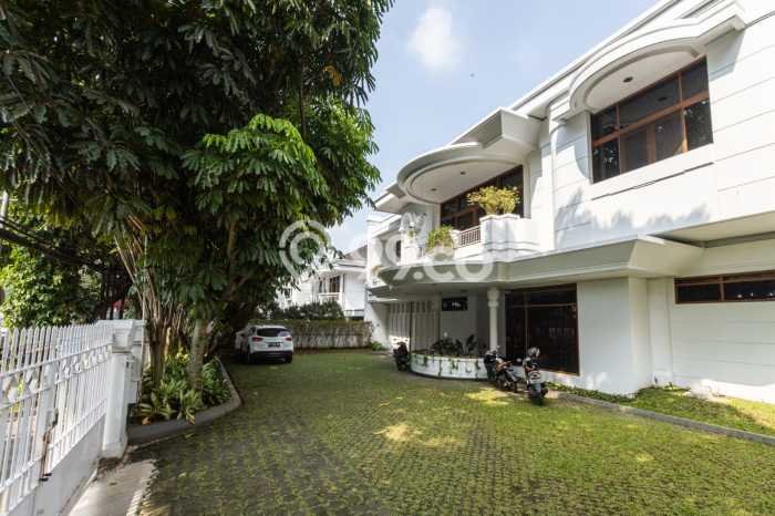 Siap Huni Hunian Elit 6 Kamar di Coblong Dekat ke Mana Saja Siap Huni Hunian Elit 6 Kamar di Coblong Dekat ke Mana Saja