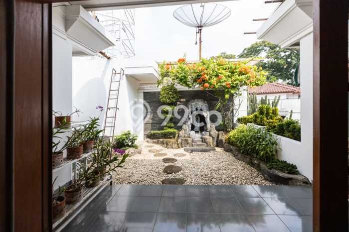 Siap Huni Hunian Elit 6 Kamar di Coblong Dekat ke Mana Saja Siap Huni Hunian Elit 6 Kamar di Coblong Dekat ke Mana Saja
