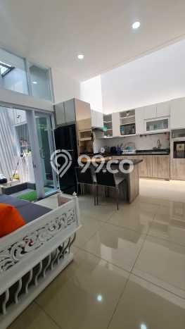 For Sale! Luxury House LT 163m2 Desain Elegan di Pasteur For Sale! Luxury House LT 163m2 Desain Elegan di Pasteur