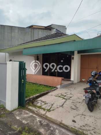 Ready to Use! Premium House LT 365m2 Desain Modern di Bandung Kota Ready to Use! Premium House LT 365m2 Desain Modern di Bandung Kota
