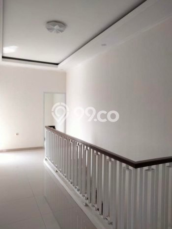 Rumah Modern 5 Kamar LT 80m2 di Buah Batu Rumah Modern 5 Kamar LT 80m2 di Buah Batu