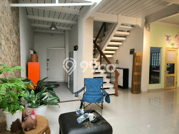 For Sale! Premium House LT 460m2 Desain Elegan di Gatot Subroto For Sale! Premium House LT 460m2 Desain Elegan di Gatot Subroto