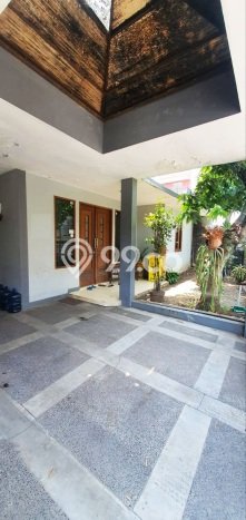 Dijual Rumah Luas Elegan Dengan View Cantik di Buah Batu, Bandung Dijual Rumah Luas Elegan Dengan View Cantik di Buah Batu, Bandung