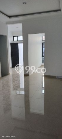 For Sale Rumah 4 Kamar Lokasi Ideal Nyaman dan Strategis di Arcamanik For Sale Rumah 4 Kamar Lokasi Ideal Nyaman dan Strategis di Arcamanik
