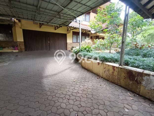 Rumah Luxury Modern Tanpa Renovasi di Tubagus Ismail Bandung Rumah Luxury Modern Tanpa Renovasi di Tubagus Ismail Bandung
