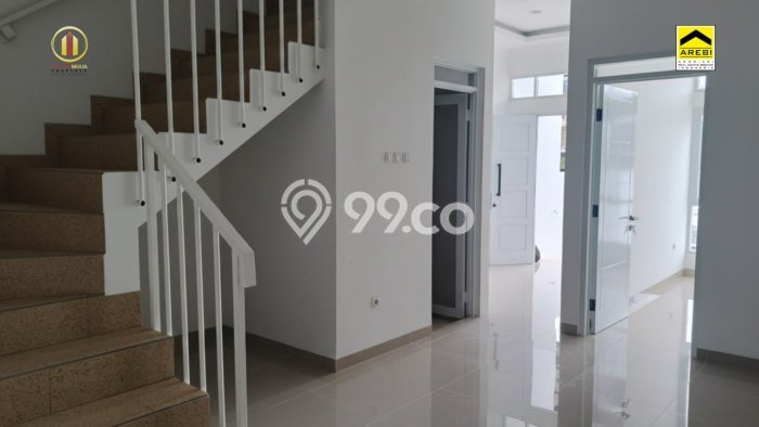 For Sale Rumah 4 Kamar Lokasi Ideal Bagus dan Strategis di Arcamanik For Sale Rumah 4 Kamar Lokasi Ideal Bagus dan Strategis di Arcamanik