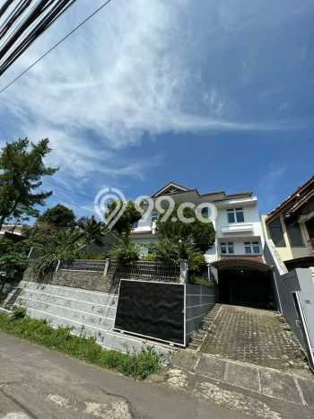 Ready to Use! Luxury House LT 550m2 Desain Elegan di Tubagus Ismail Ready to Use! Luxury House LT 550m2 Desain Elegan di Tubagus Ismail