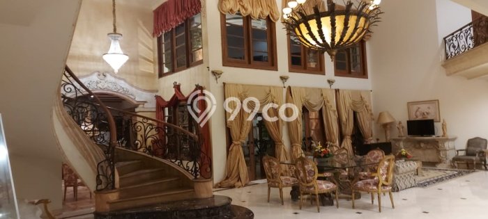 Rumah 5 KT 4 KM Fully Furnished di Lokasi Prestisius Renon, Denpasar Rumah 5 KT 4 KM Fully Furnished di Lokasi Prestisius Renon, Denpasar