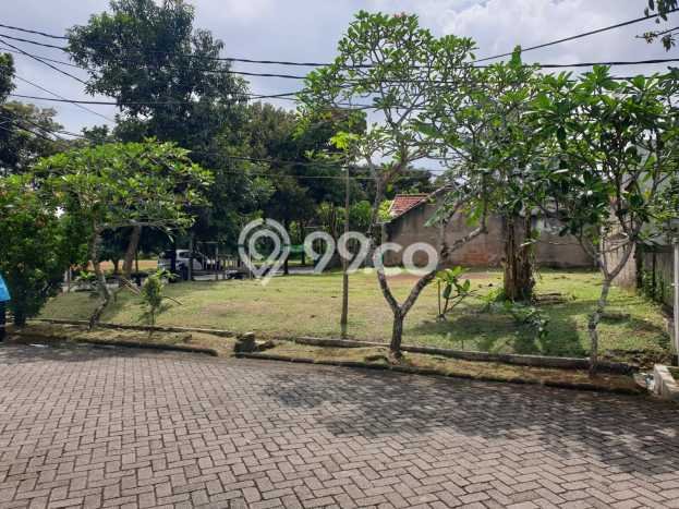 Tanah Dijual Area Strategis di Bintaro Tangerang Selatan 335m2 Tanah Dijual Area Strategis di Bintaro Tangerang Selatan 335m2