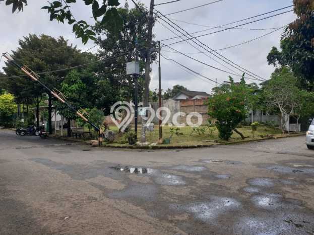 Tanah Dijual Area Strategis di Bintaro Tangerang Selatan 335m2 Tanah Dijual Area Strategis di Bintaro Tangerang Selatan 335m2