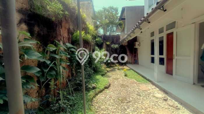 Rumah Elit Modern Tanpa Renovasi di Bintaro Tangerang Selatan Rumah Elit Modern Tanpa Renovasi di Bintaro Tangerang Selatan