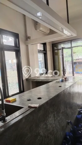 Disewakan Komersial komersial di Pondok Aren luas bangunan 24m2 Disewakan Komersial komersial di Pondok Aren luas bangunan 24m2
