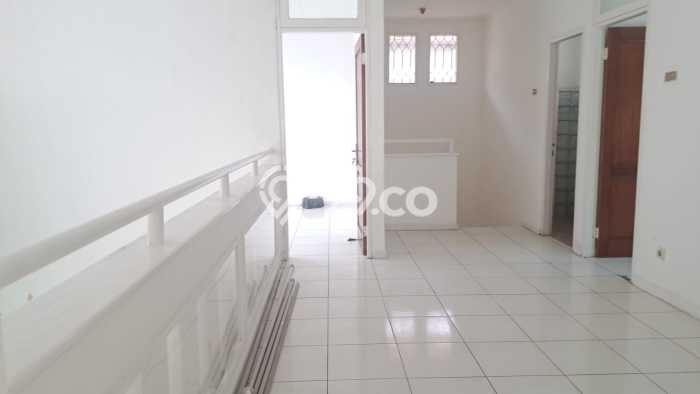 Rumah Elit Modern Tanpa Renovasi di Bintaro Tangerang Selatan Rumah Elit Modern Tanpa Renovasi di Bintaro Tangerang Selatan