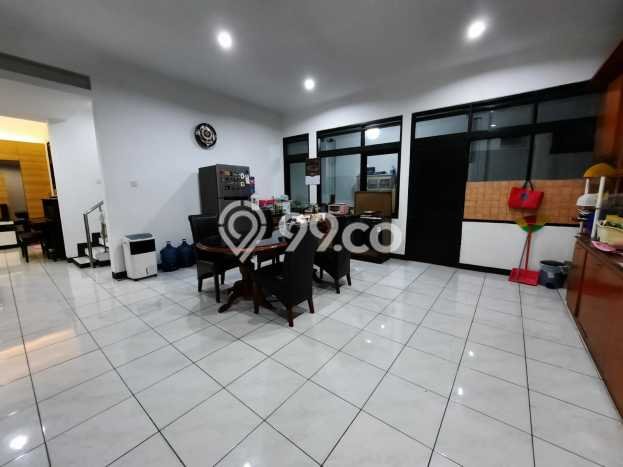 Rumah Strategis di Regol, Dekat Regol, Bandung, Bandung - LT 333m2m² Rumah Strategis di Regol, Dekat Regol, Bandung, Bandung - LT 333m2m²